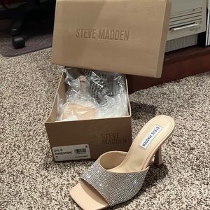 Women’s Steve Madden heels never worn, size 7
